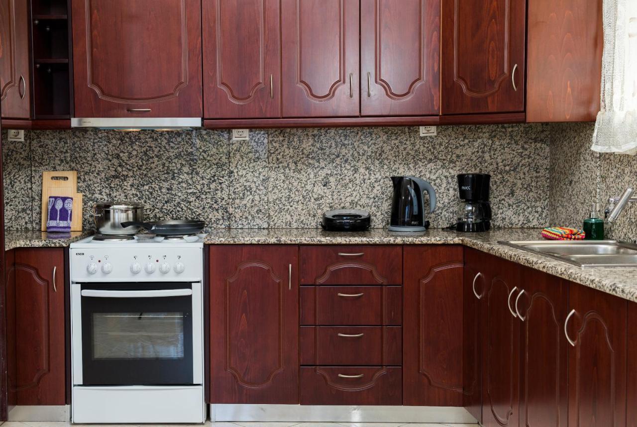 Mavros Molos Seaside Apartment Kíssamos Exterior foto